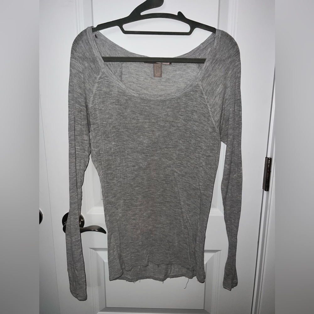 Gray long sleeved shirt
